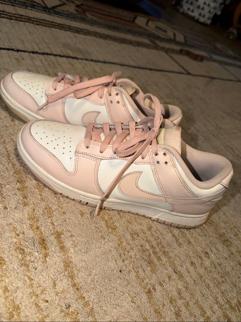 UNISEX NIKE DUNK LOW SNEAKERS